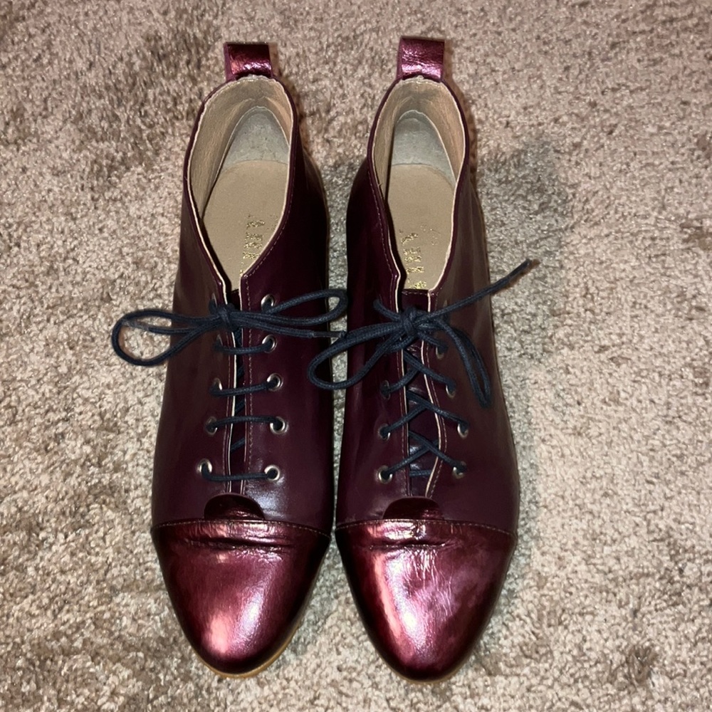About Arianne Booties